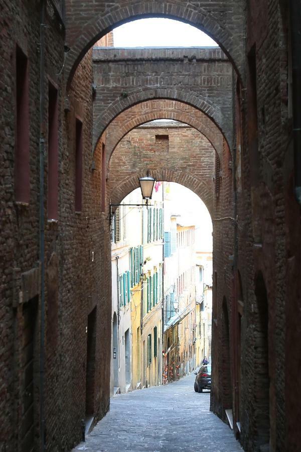 Casa Vezzosa Lägenhet Siena Exteriör bild